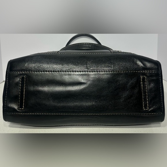 Michael Kors Vintage Black Aviator Tote in leather with silver hardware - Picture 5 of 10